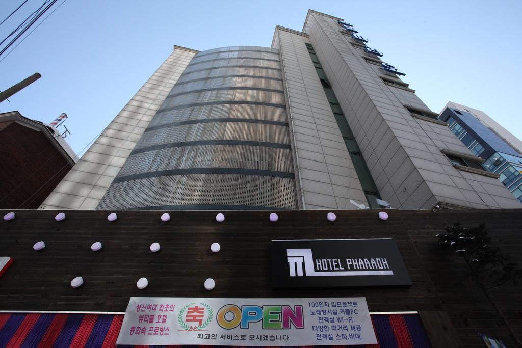 Hotel Pharaoh Seoul Bagian luar foto