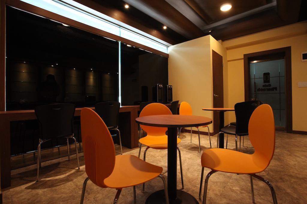 Hotel Pharaoh Seoul Bagian luar foto